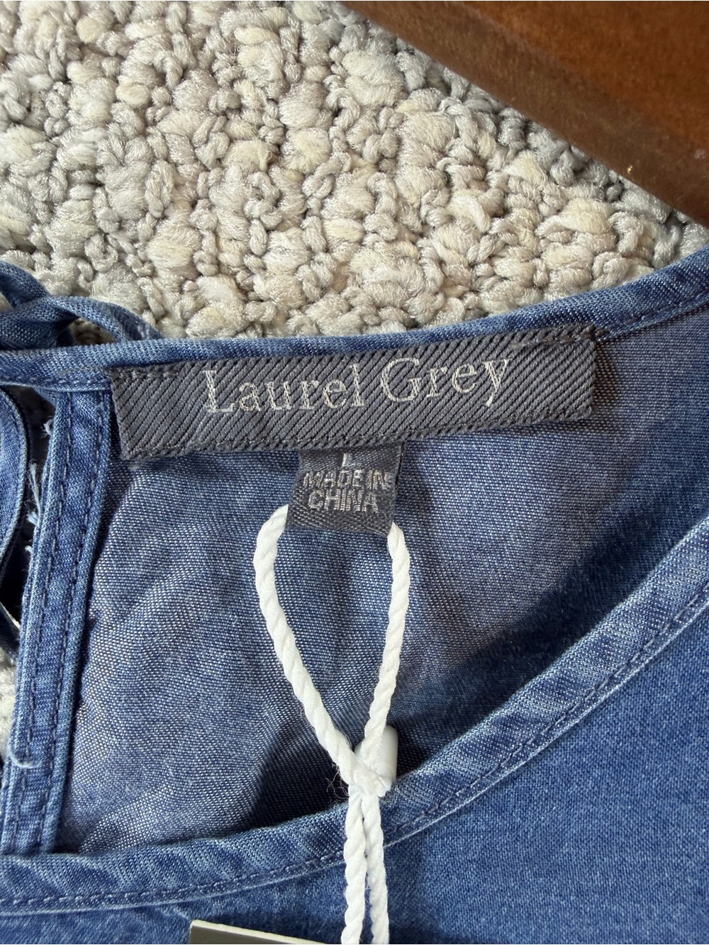 Lightweight Indigo Chambray coastal Short Sleeve top by Laurel Grey women Sz L - Picture 4 of 10